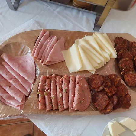 Csipke Vendeghaz Bed & Breakfast 3*